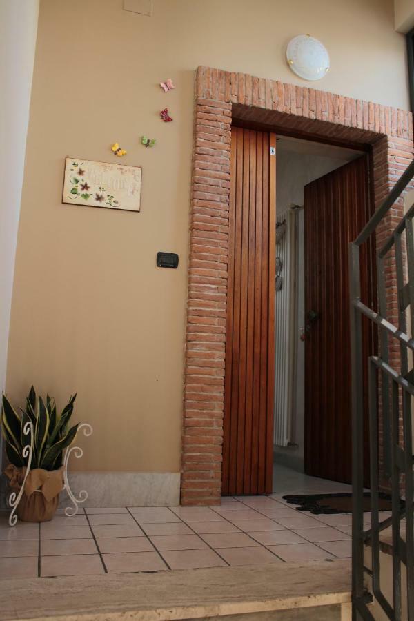 Tommy'S Apartment Pompei Exterior photo